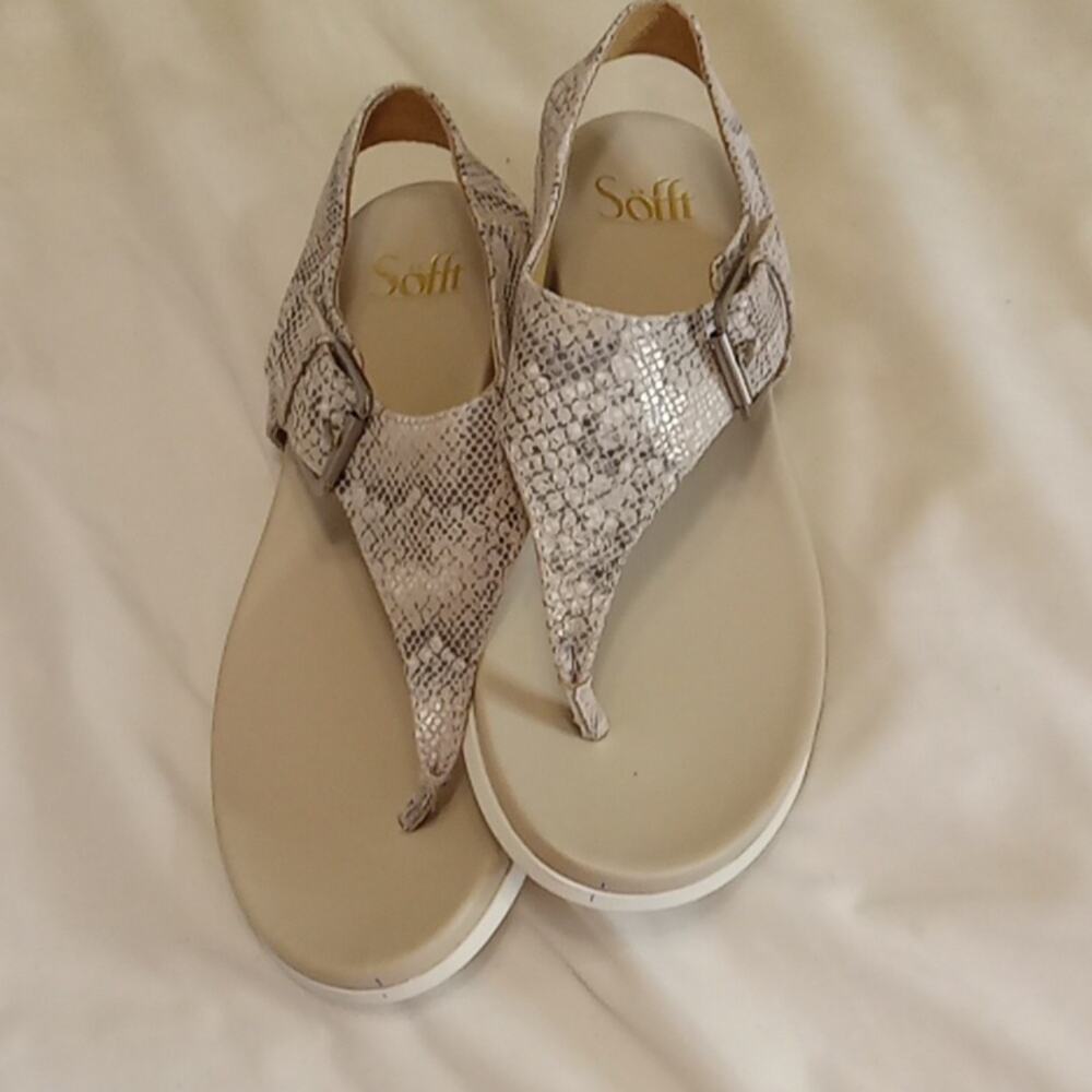 Sofft Women's Farlyn Size 8M Nude Sandals. Comfy, Beachy,